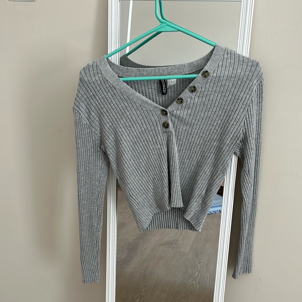 Women’s Divided top